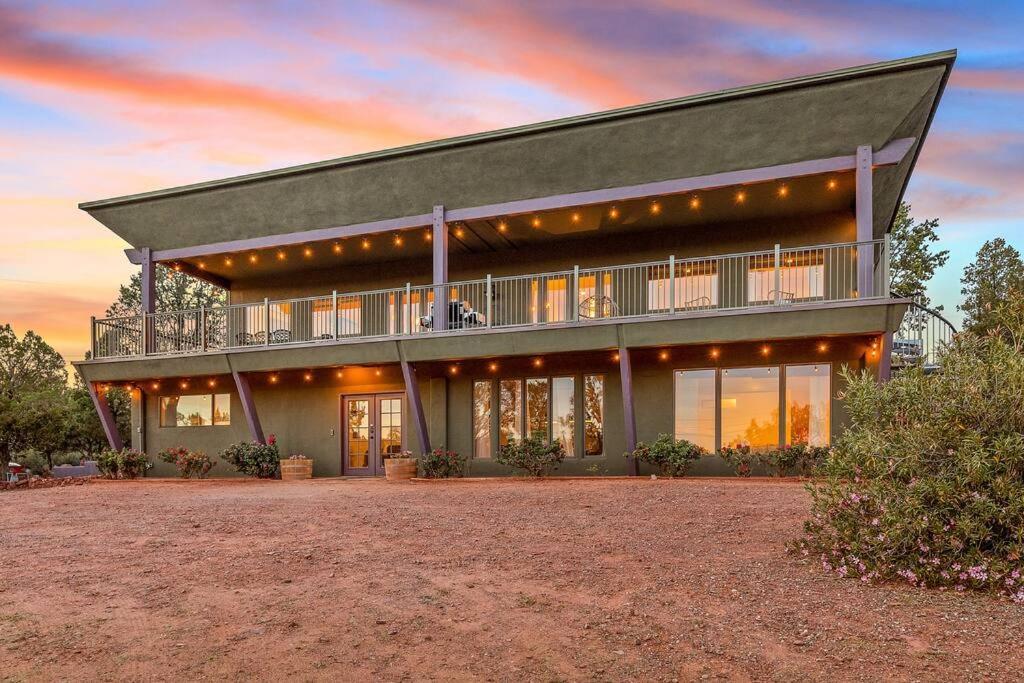 Close To Fresh Creek! Sleeps 12 ~ Amazing Views W/Serene Open Space ~ Hot Tub + Game Room ~ Trails Outside Седона Экстерьер фото
